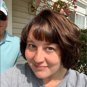 Meet your Posher, Jenn